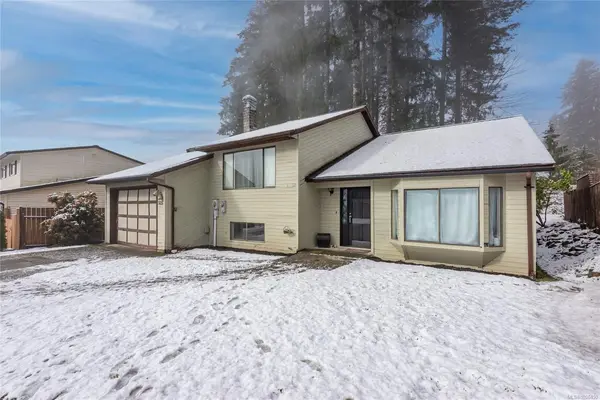 525 Muchalat Crt, Gold River BC V0P 1G0 - 3 bed, 2 bath in Gold River