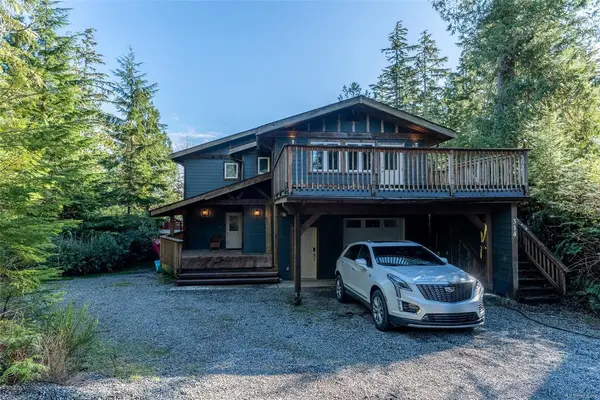 314 Reef Point Rd, Ucluelet BC V0R 3A0 - 4 bed, 4 bath in Ucluelet