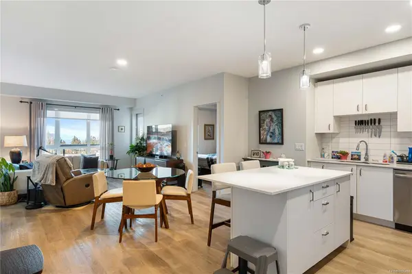 120 Jensen Ave W # 403, Parksville BC V9P 0H6 - 2 bed, 2 bath in Parksville