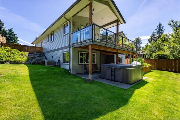 100 McPhedran Rd # 13, Campbell River BC V9W 5P4 - 3 bed, 3 bath in Campbell River