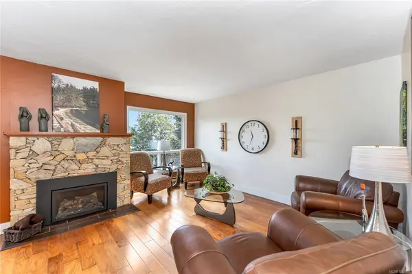 6172 Alington Rd # 2, Duncan BC V9L 2E9 - 2 bed, 2 bath in Duncan