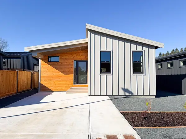 3025 Royston Rd # 3, Cumberland BC V0R 1S0