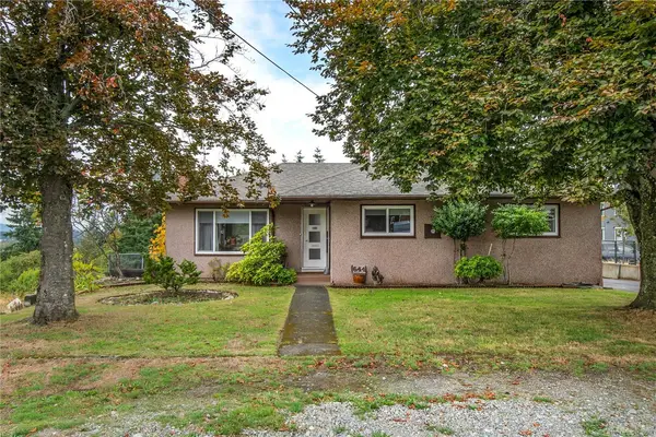 644 8th Ave, Campbell River BC V9W 4A8 - 4 bed, 2 bath in Campbell River