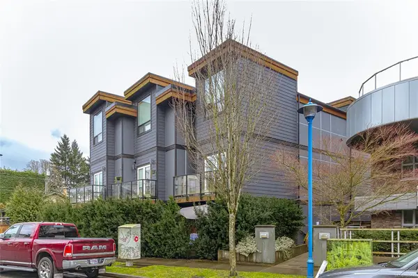 679 Wagar Ave # 106, Langford BC V9B 3B2 - 3 bed, 3 bath in Langford