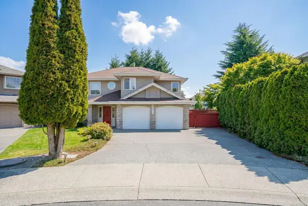 6441 Lasalle Rd, Nanaimo BC V9V 5S9 - 6 bed, 3 bath in Nanaimo