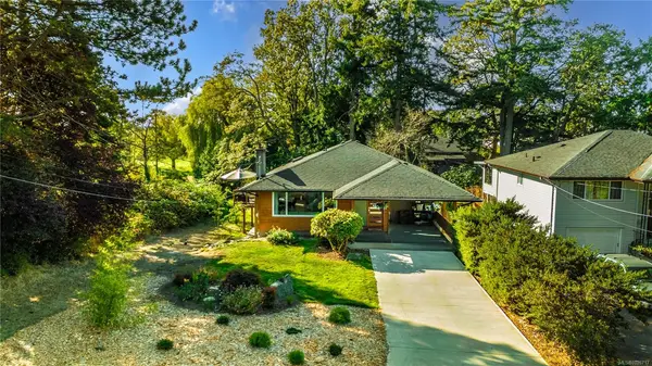 1299 Camrose Cres, Saanich BC V8P 1N6