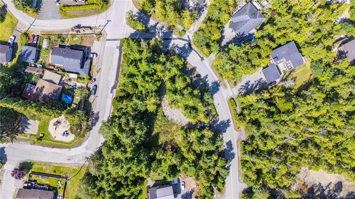 844 Rainforest Dr, Ucluelet BC V0R 3A0