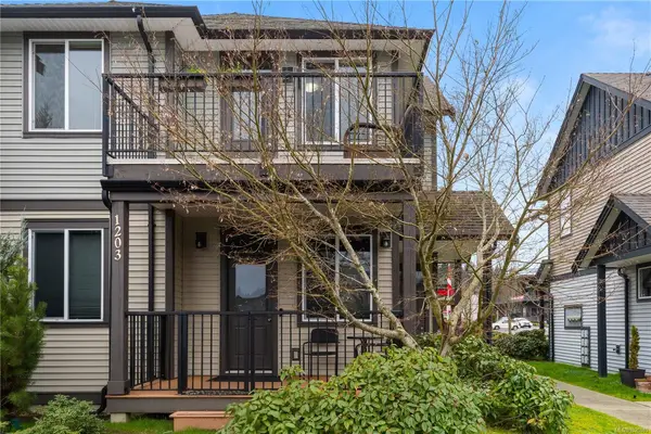 1204 Cassell Pl, Nanaimo BC V9R 0C9 - 3 bed, 2 bath in Nanaimo