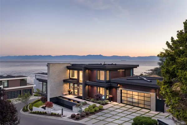 231 Hidden Pt, Oak Bay BC V8S 2J8 - 4 bed, 6.0 bath in Oak Bay