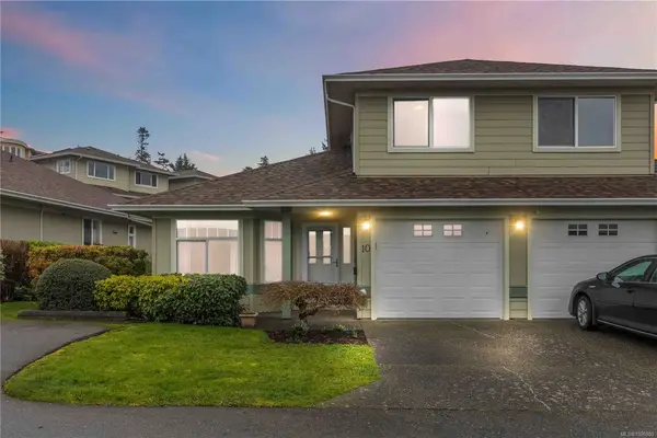 126 Hallowell Rd # 10, View Royal BC V9A 7K2