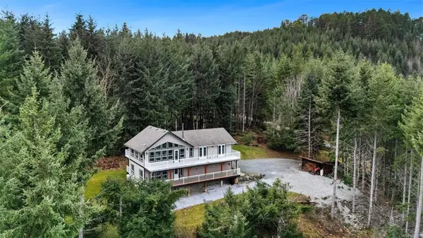 1130 Cougar Ridge Rd, Shawnigan Lake BC V8H 2C2 - 4 bed, 3 bath in Shawnigan Lake