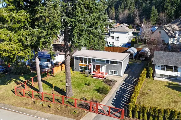2349 Anderson Ave, Port Alberni BC V9Y 2W7 - 4 bed, 2 bath in Port Alberni
