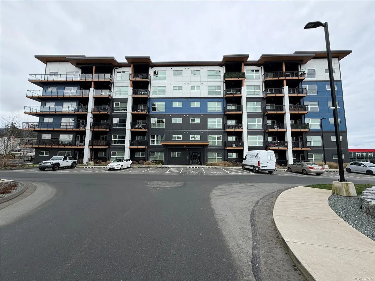 2461 Gateway Rd #301, Langford BC V9B 5X3