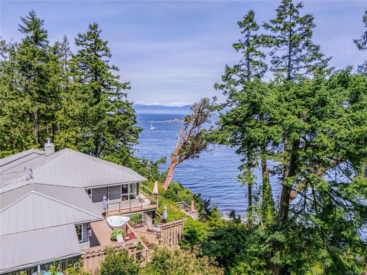1130 Berry Point Rd, Gabriola Island BC V0R 1X1
