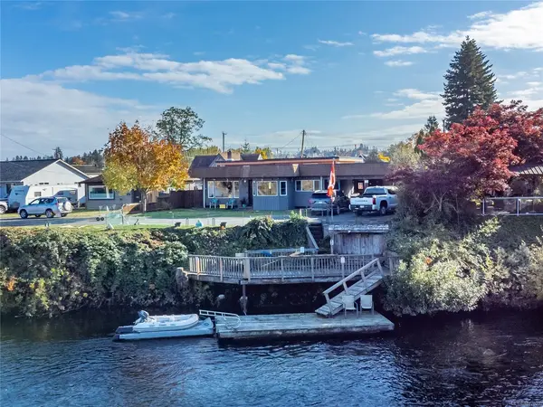 1631 20th Ave, Campbell River BC V9W 4N1 - 4 bed, 2 bath in Campbell River