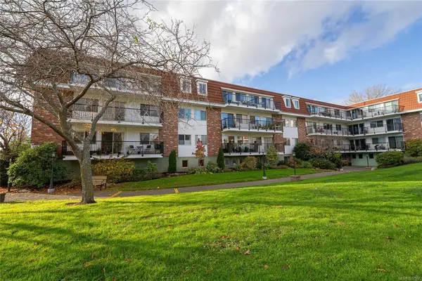 1680 Poplar Ave # 218, Saanich BC V8P 4K7 - 2 bed, 1 bath in Saanich
