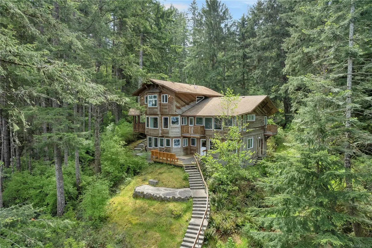 1747 Hyacinthe Bay Rd, Quadra Island BC V0P 1H0