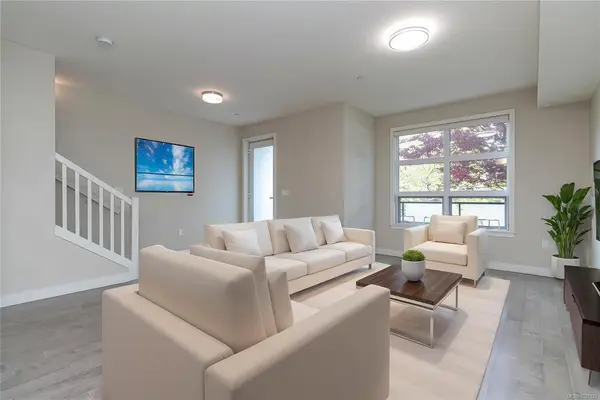 4000 Shelbourne St # 102, Saanich BC V8N 3E4 - 3 bed, 3 bath in Saanich