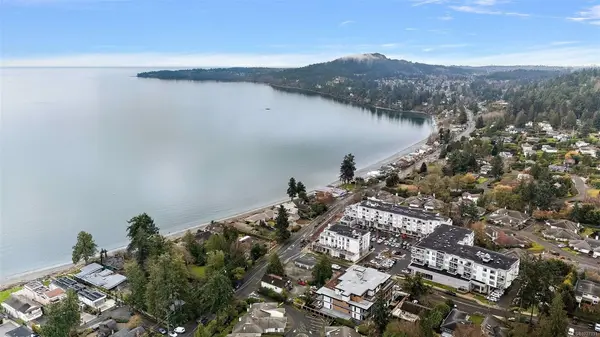 5120 Cordova Bay Rd # 309, Saanich BC V8Y 2K5 - 2 bed, 2 bath in Saanich