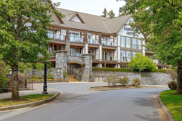 1376 Lynburne Pl # B, Langford BC V9B 6S1 - 2 bed, 3 bath in Langford