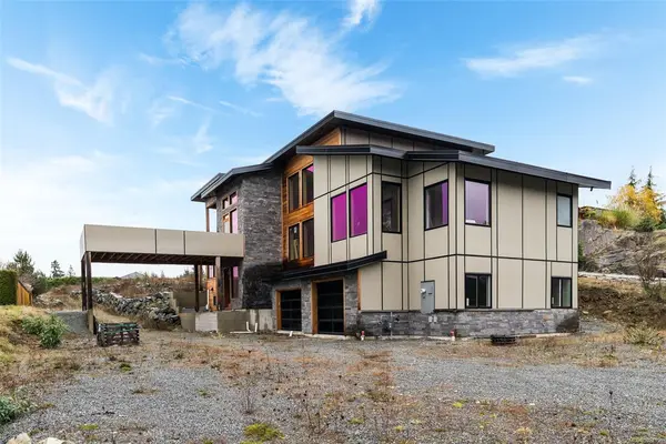 654 SENTINEL Dr, Mill Bay BC V8H 1H7 - 4 bed, 4 bath in Mill Bay