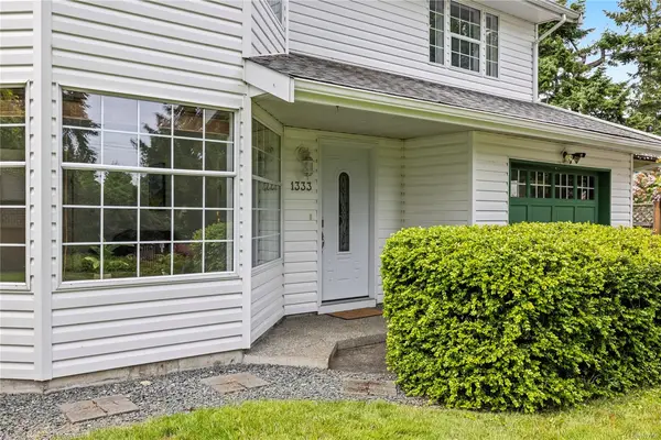 1333 Carmel Pl, Nanoose Bay BC V9P 9B8 - 5 bed, 2 bath in Nanoose Bay