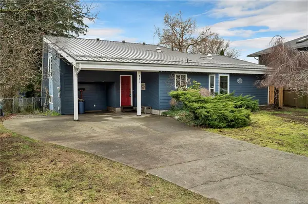 810 Shellbourne Blvd, Campbell River BC V9W 5E8 - 3 bed, 2 bath in Campbell River