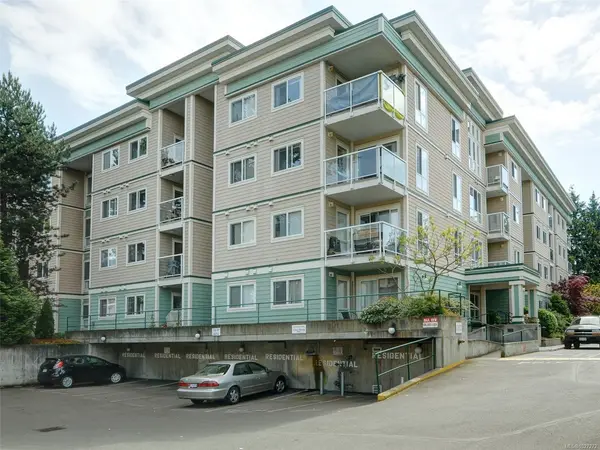 689 Bay St # 104, Victoria BC V8T 5H9 - 2 bed, 1 bath in Victoria