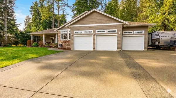 6503 Walker Frontage Rd, Fanny Bay BC V0R 1W0 - 3 bed, 2.0 bath in Fanny Bay