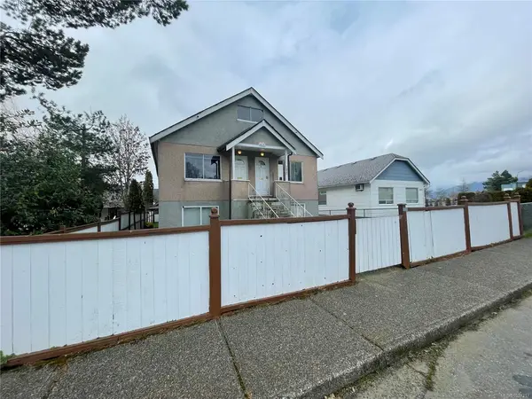 2850 5th Ave, Port Alberni BC V9Y 2E8 - 4 bed, 4 bath in Port Alberni