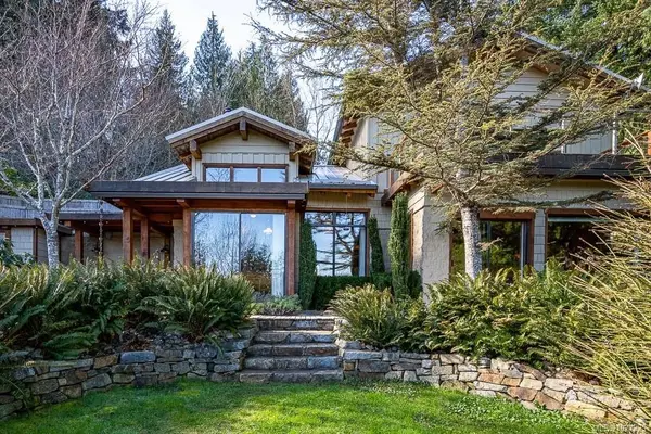 825 Austin Dr, Cortes Island BC V0P 1K0 - 3 bed, 3.0 bath in Cortes Island