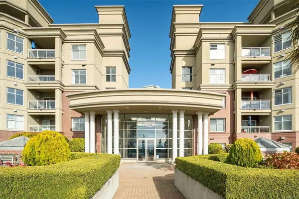 165 Kimta Rd, Victoria BC V9A 7P1 - 2 bed, 3.0 bath in Victoria