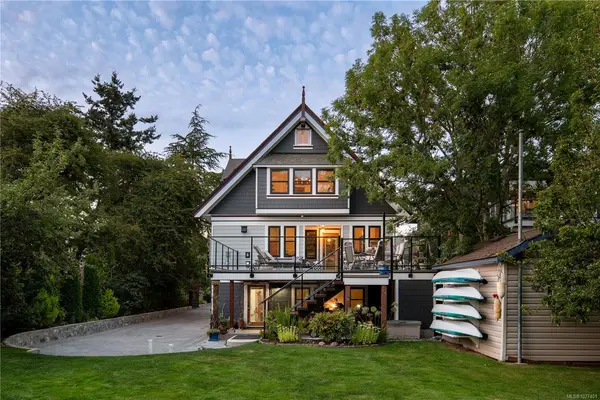 1215 Richardson St, Victoria BC V8V 3C9