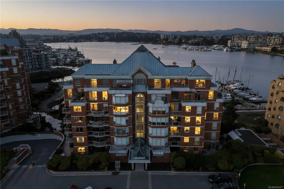 636 Montreal St # 203, Victoria BC V8V 4Y1