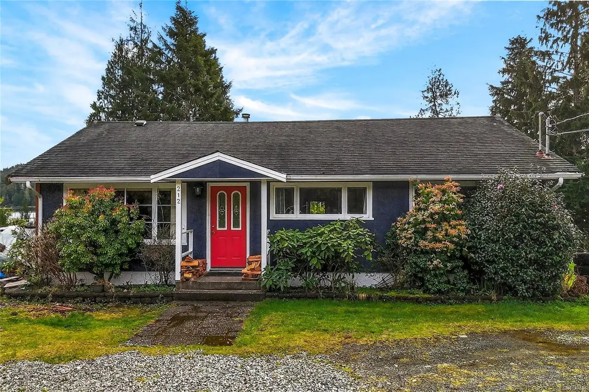 212 Albion Cres, Ucluelet BC V0R 3A0