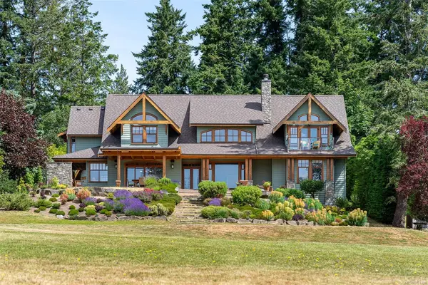 121 Howard Rd, Salt Spring BC V8K 1N2 - 6 bed, 5.0 bath in Salt Spring