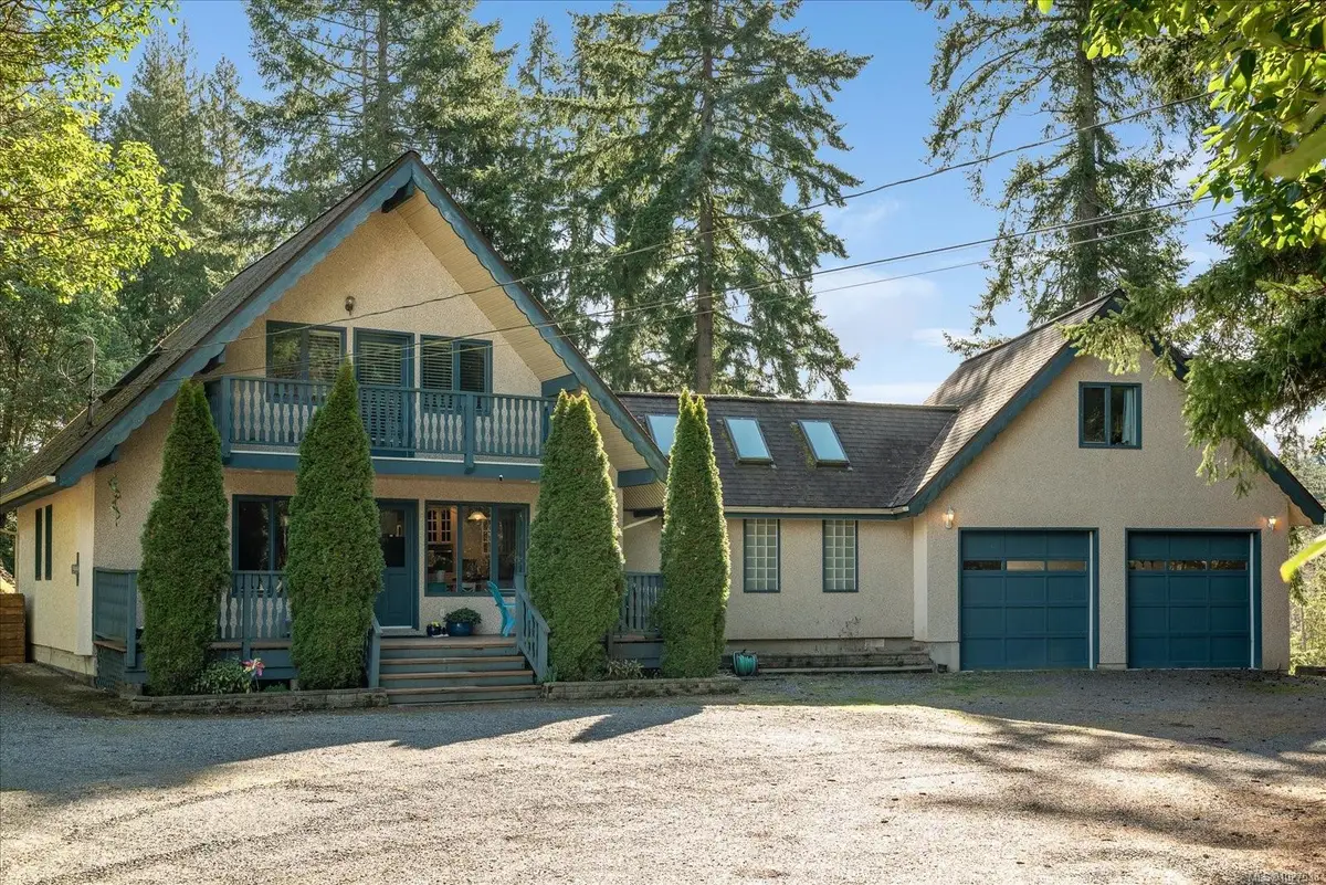6580 Phantom Rd, Lantzville BC V0R 2H0