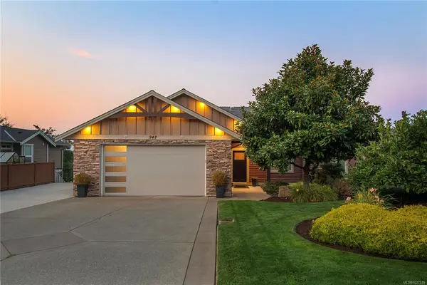 942 Timberline Dr, Campbell River BC V9H 0A8 - 5 bed, 4 bath in Campbell River