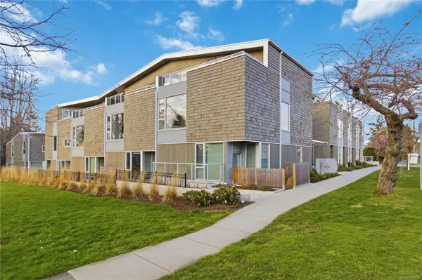 1720 Fairfield Rd # 122, Victoria BC V8S 1G3 - 1 bed, 1 bath in Victoria