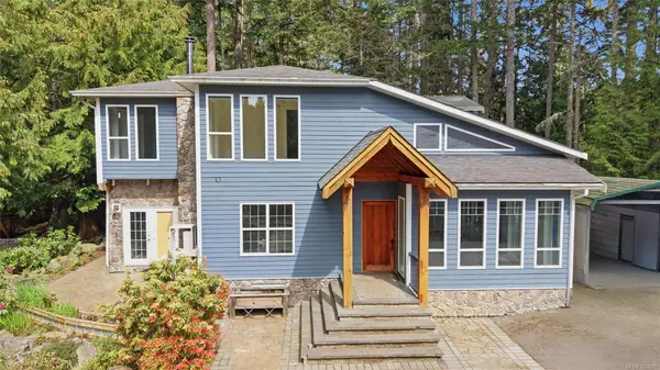 793 Parkheights Dr, Sooke BC V9Z 1B5