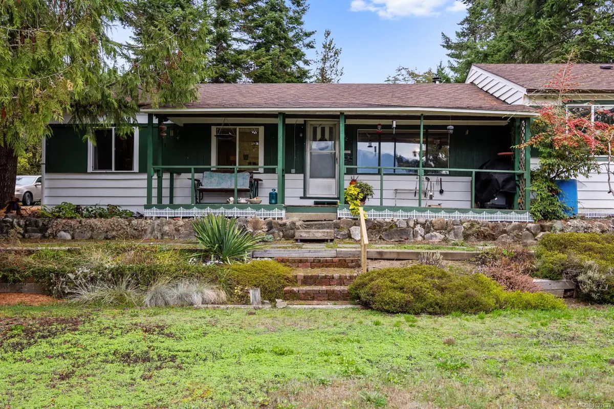 3296 Denman Rd, Denman Island BC V0R 1T0