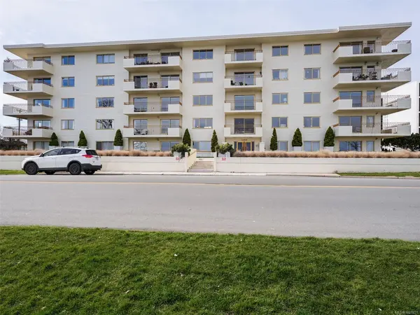 1440 Beach Dr # 202, Oak Bay BC V8S 2N8 - 1 bed, 2 bath in Oak Bay