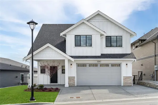 1367 Flint Ave, Langford BC V9B 5N1 - 5 bed, 4 bath in Langford