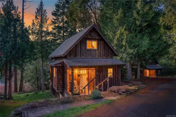 315 Robinson Rd # 37, Salt Spring BC V8K 1P7 - 2 bed, 3 bath in Salt Spring