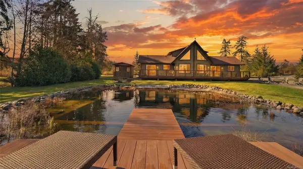 2441 Staghorn Rd, Duncan BC V9L 6L7 - 7 bed, 4 bath in Duncan