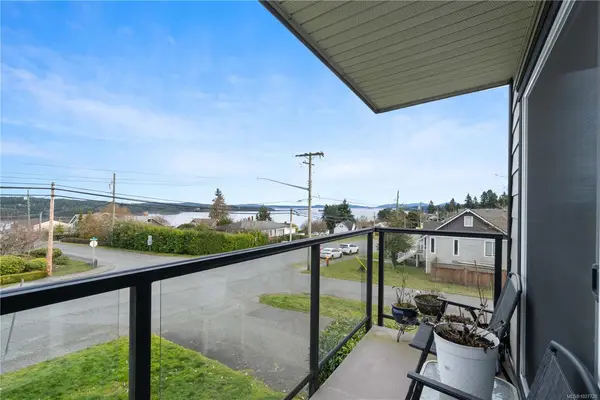 218 Bayview Ave # 211, Ladysmith BC V9G 1S8 - 2 bed, 1.0 bath in Ladysmith