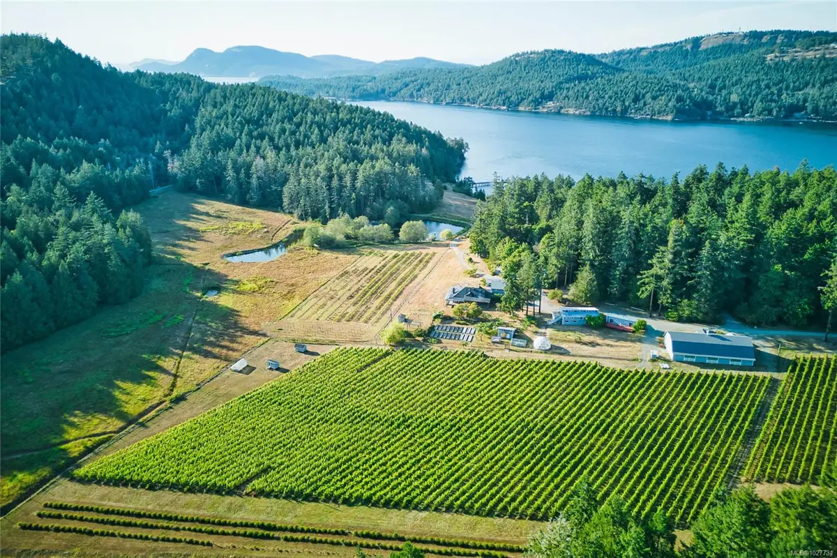3200 Clam Bay Rd, Pender Island BC V0M 2M1