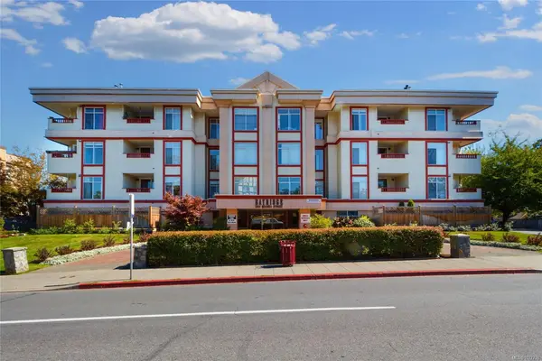 304 - 2511 Quadra St # 304, Victoria BC V8T 4E1 - 2 bed, 1.0 bath in Victoria