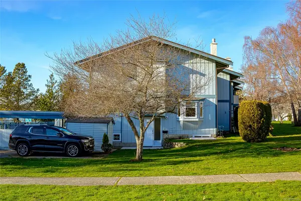 3987 Gordon Head Rd # 57, Saanich BC V8N 3X5 - 3 bed, 3 bath in Saanich