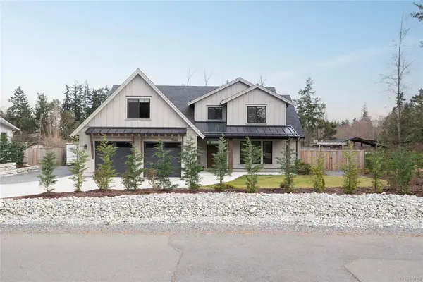 7046 Leland Rd, Lantzville BC V0R 2H0 - 4 bed, 4 bath in Lantzville